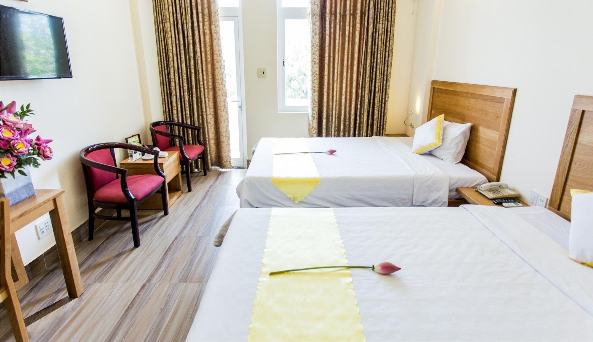 Hoang Yen Hotel 2 Quy Nhơn Exterior foto